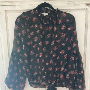 Women’s Maurice’s flower blouse.